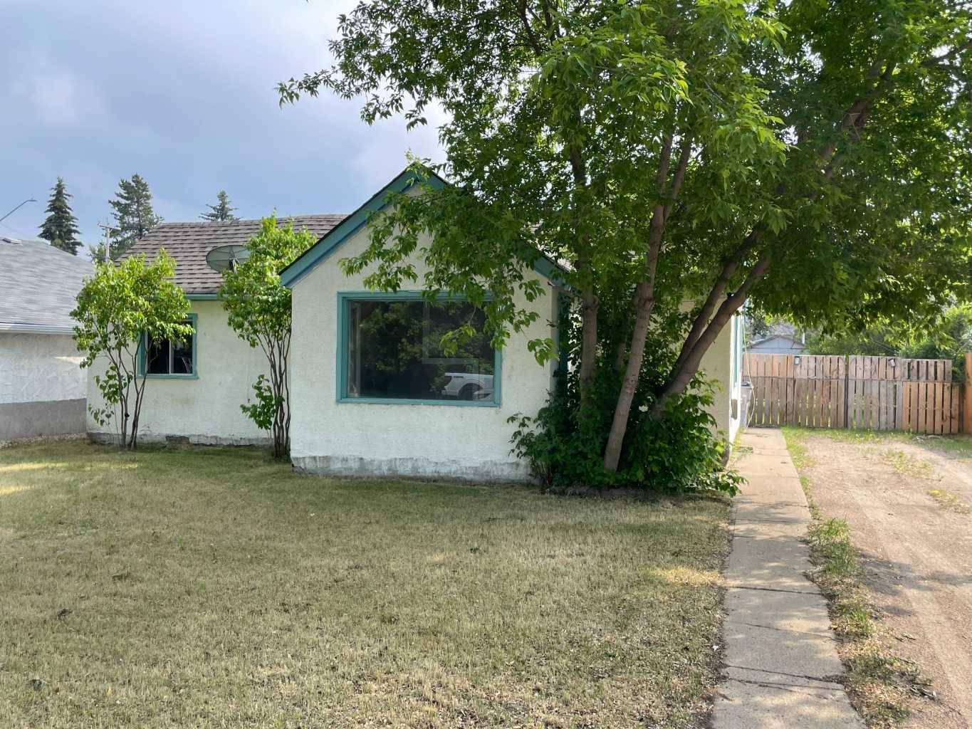 1133 6TH AVENUE, Wainwright, AB T9W 1G2