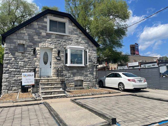 Toronto C04, ON M6A 1M6,10 Ranee AVE