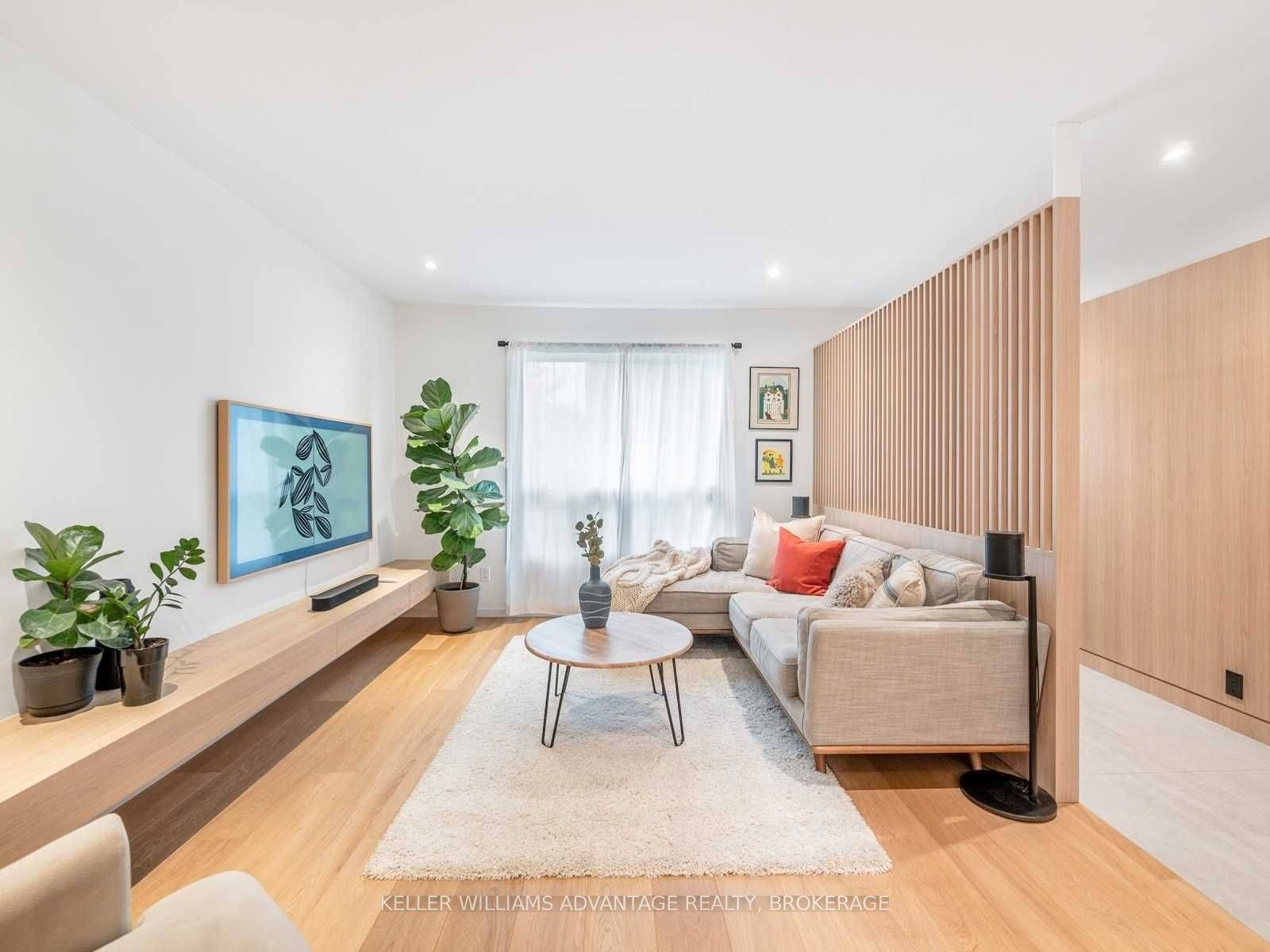 Toronto E03, ON M4J 2P6,125 Torrens AVE