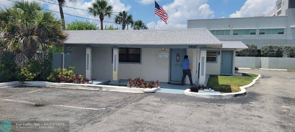 Hollywood, FL 33021,[StreetName,UnitNumber,StreetNumber,StreetDirPrefix]