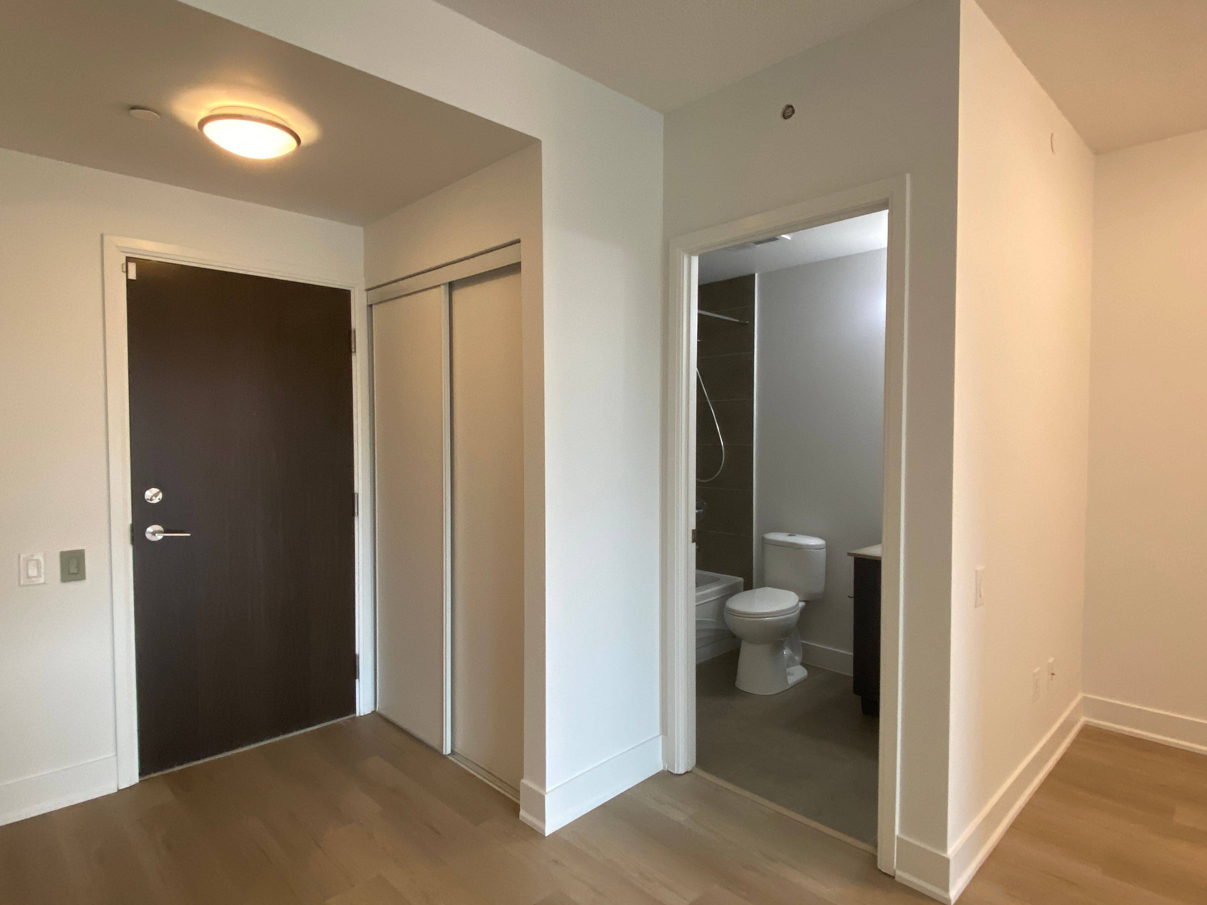 Vaughan, ON L4J 0J5,7608 Yonge ST #407