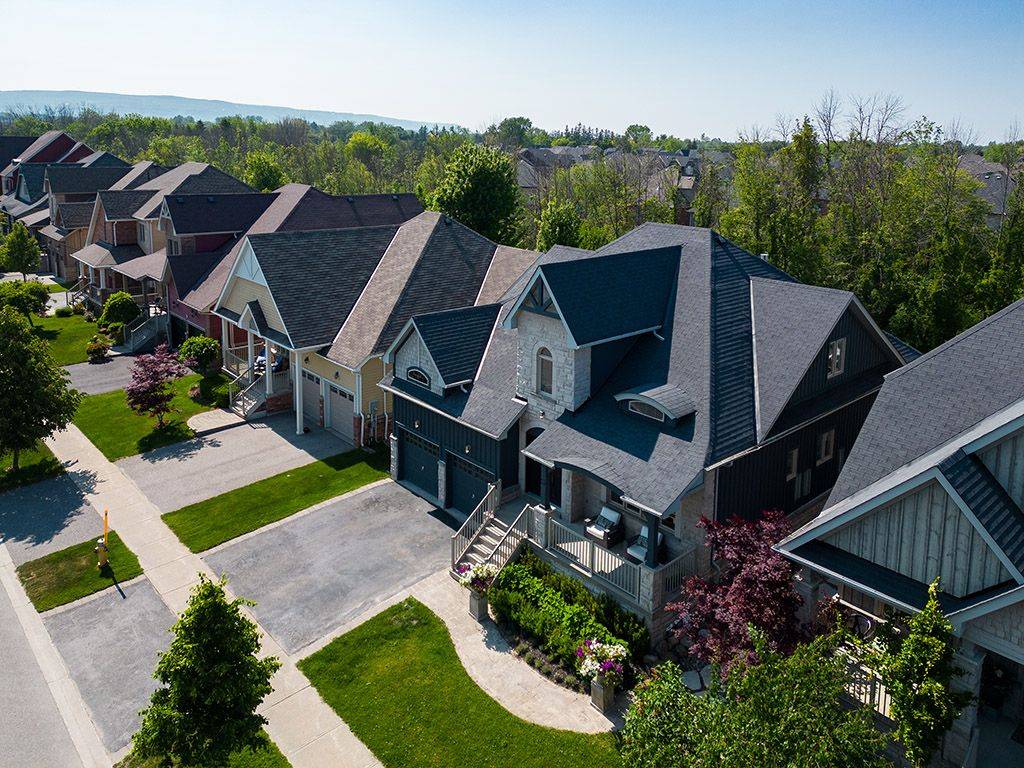 Collingwood, ON L9Y 0W7,53 Hughes ST E