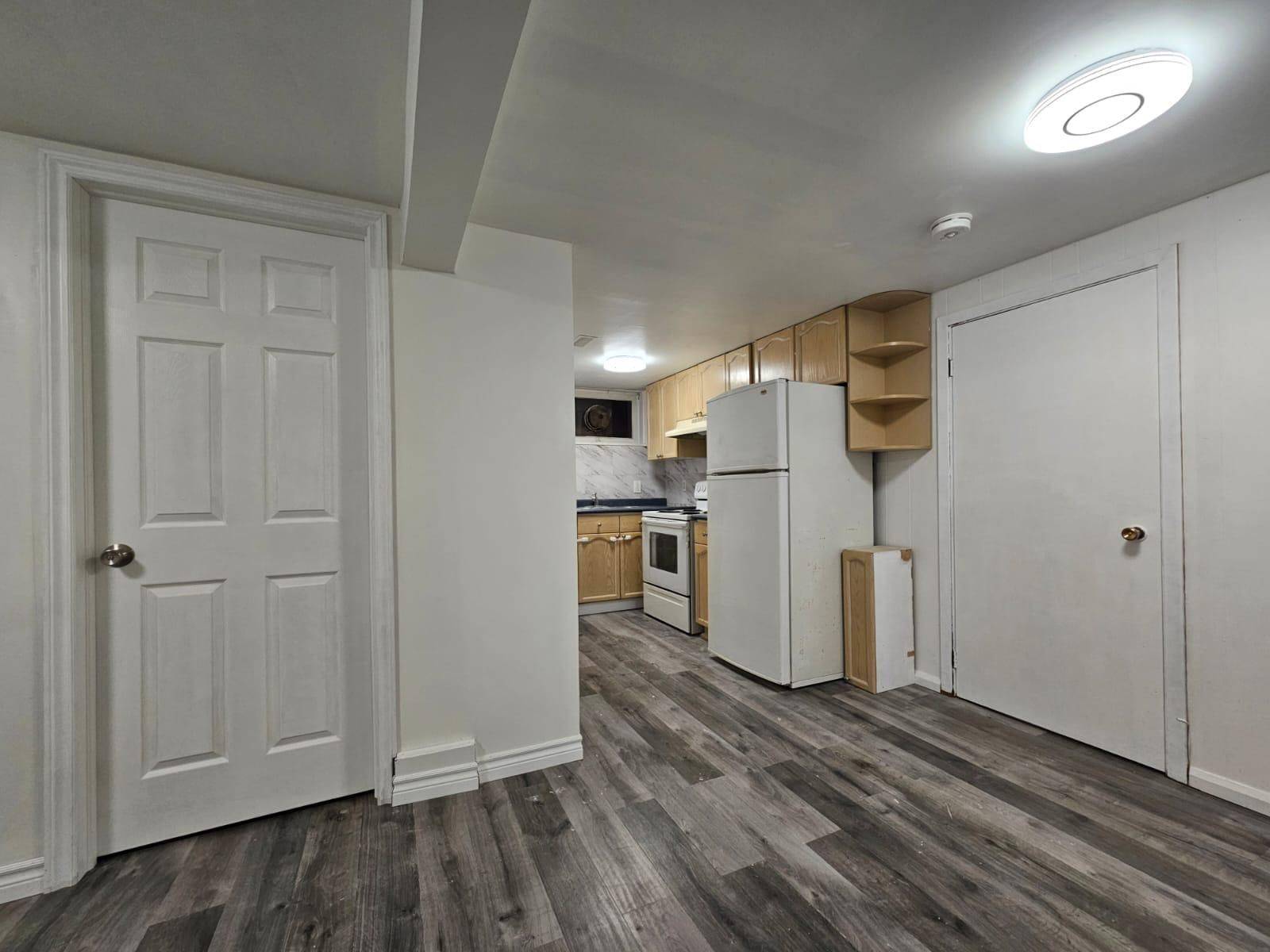 22 Northpark RD, Barrie, ON L4M 2J3