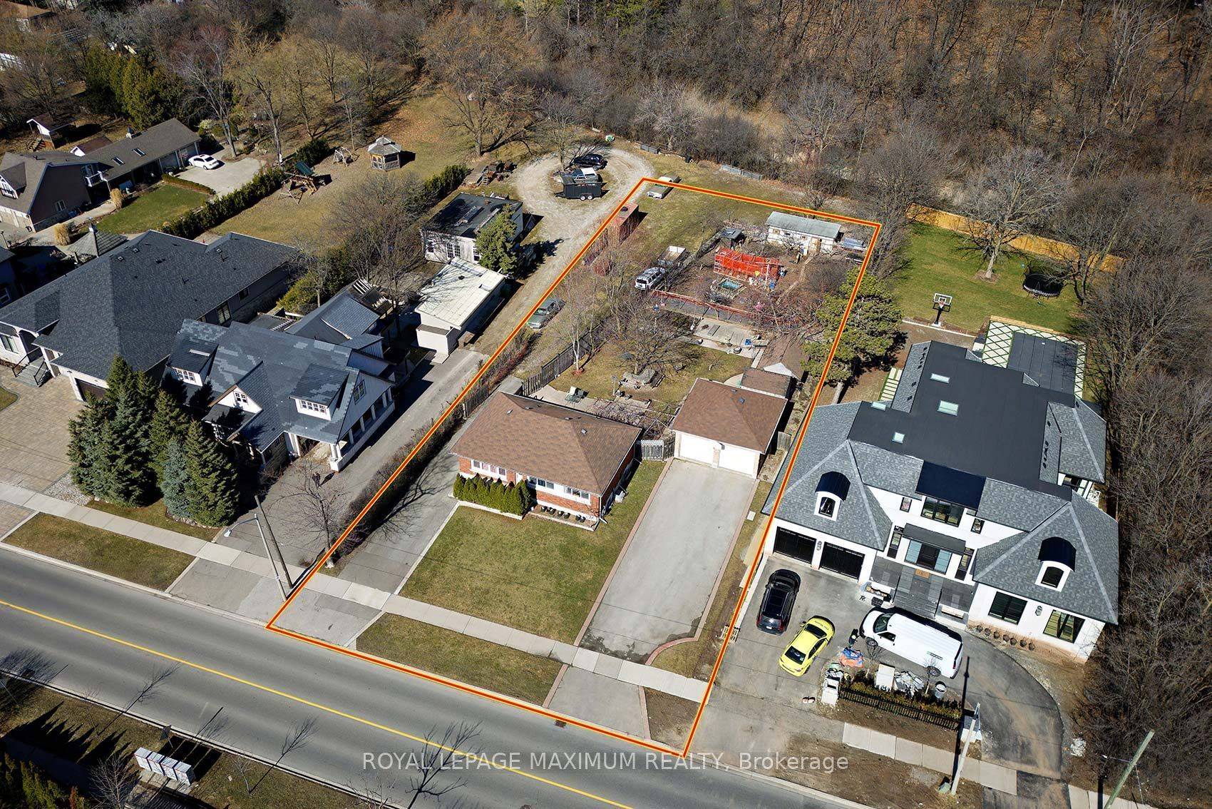 Oakville, ON L6H 1B3,149 Leighland AVE