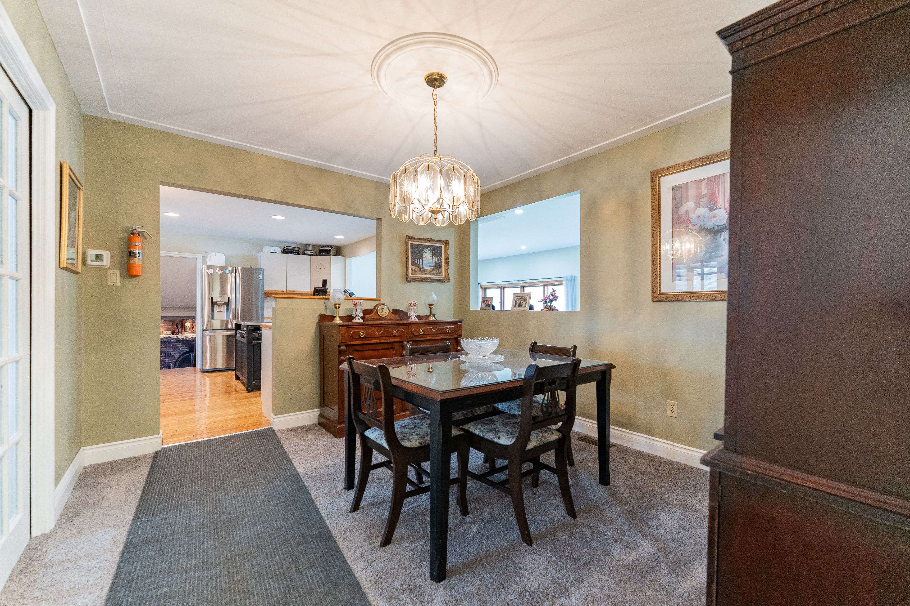 Tillsonburg, ON N4G 2P8,4 Burdock CT