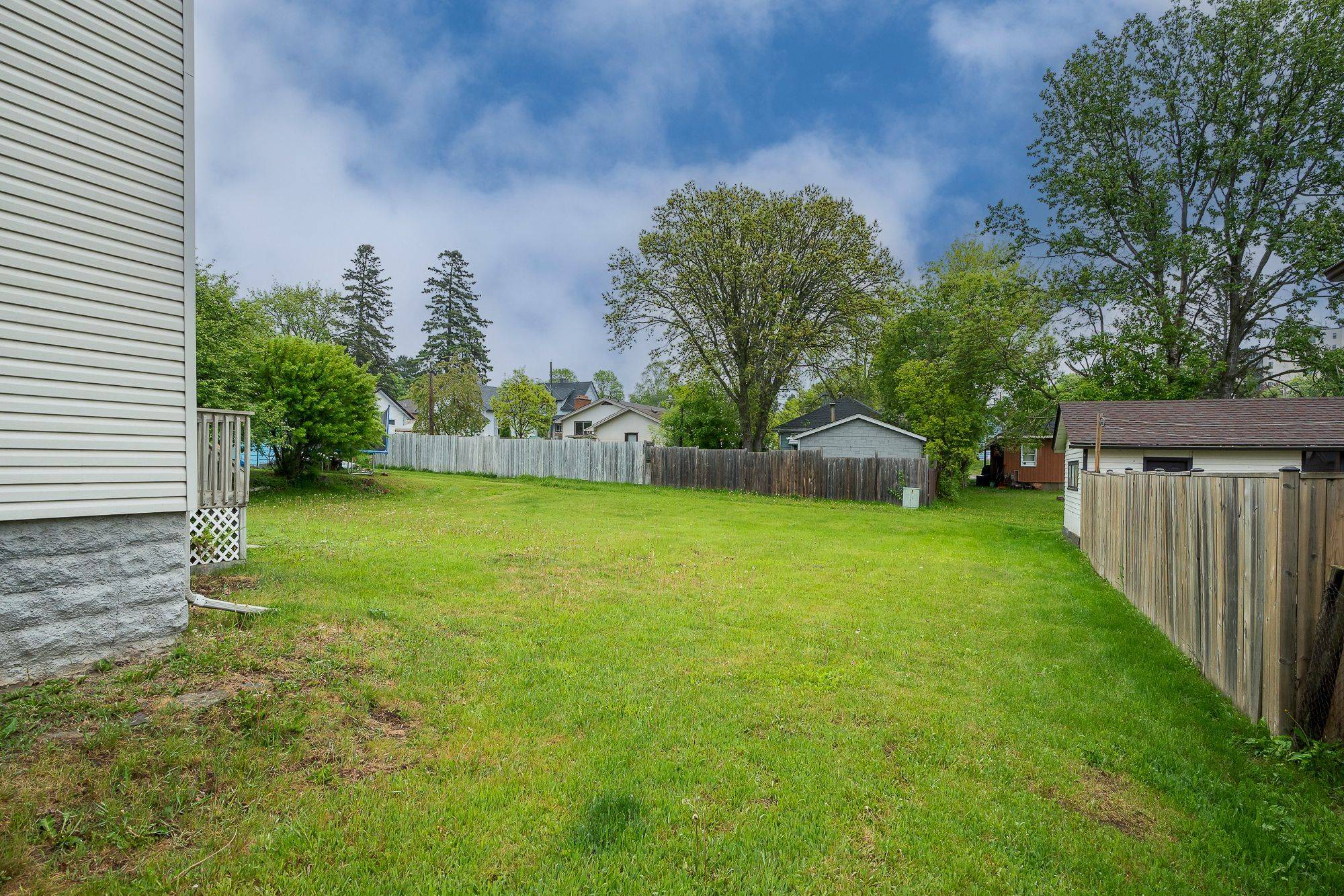 Thunder Bay, ON P7A 6C2,73 Empress AVE N
