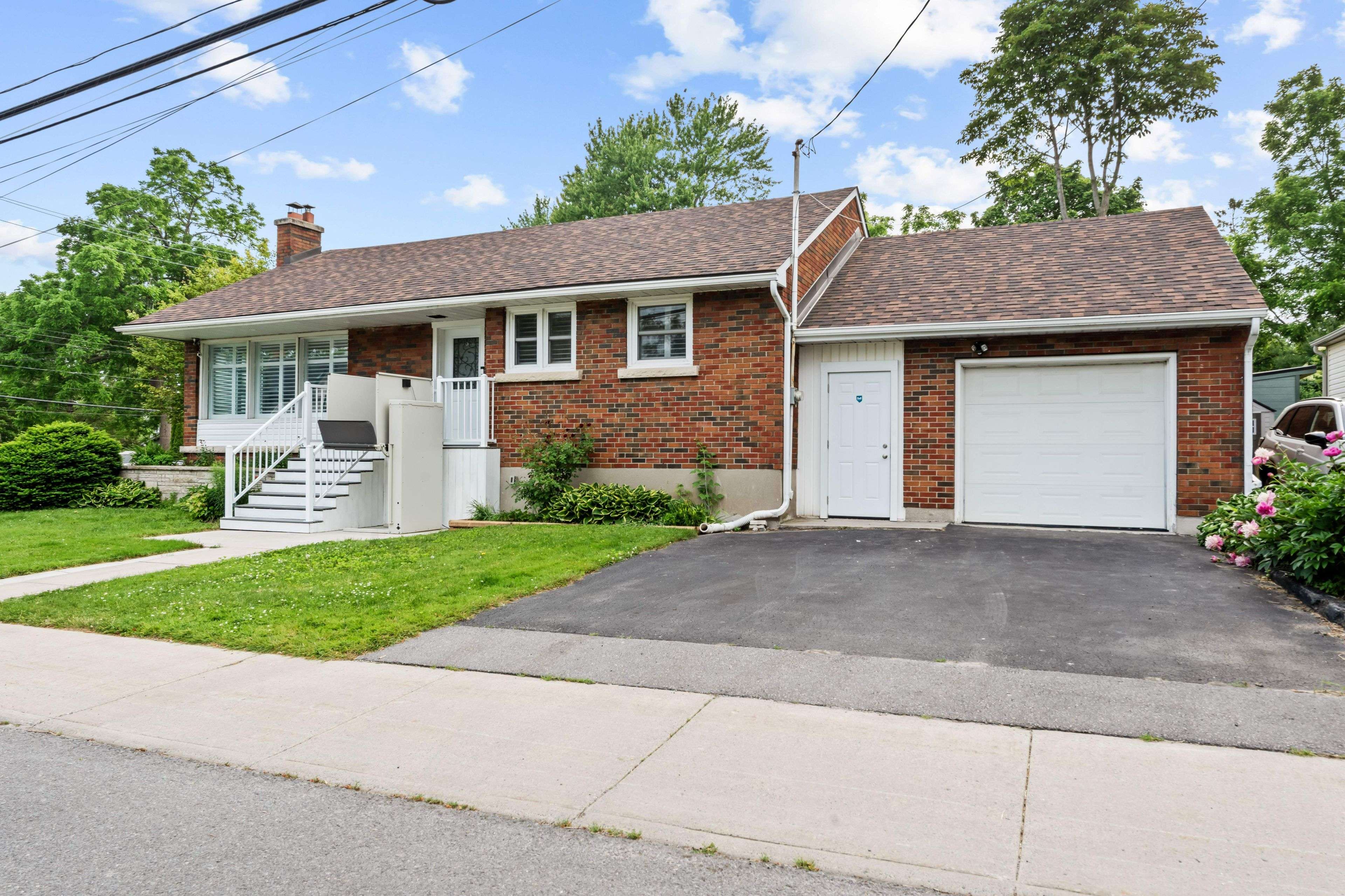 Kingston, ON K7L 4H7,48 Ellerbeck ST