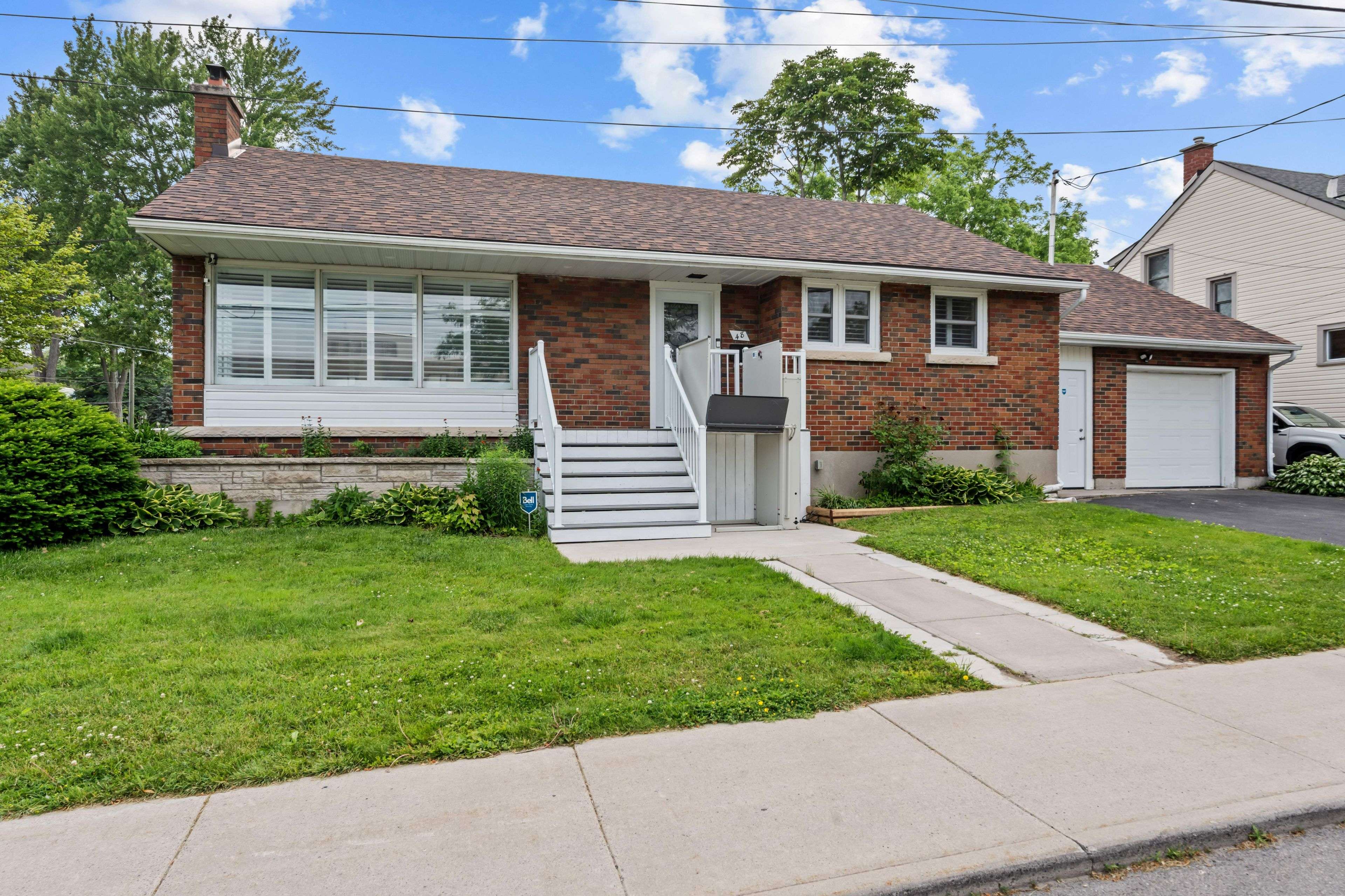 Kingston, ON K7L 4H7,48 Ellerbeck ST
