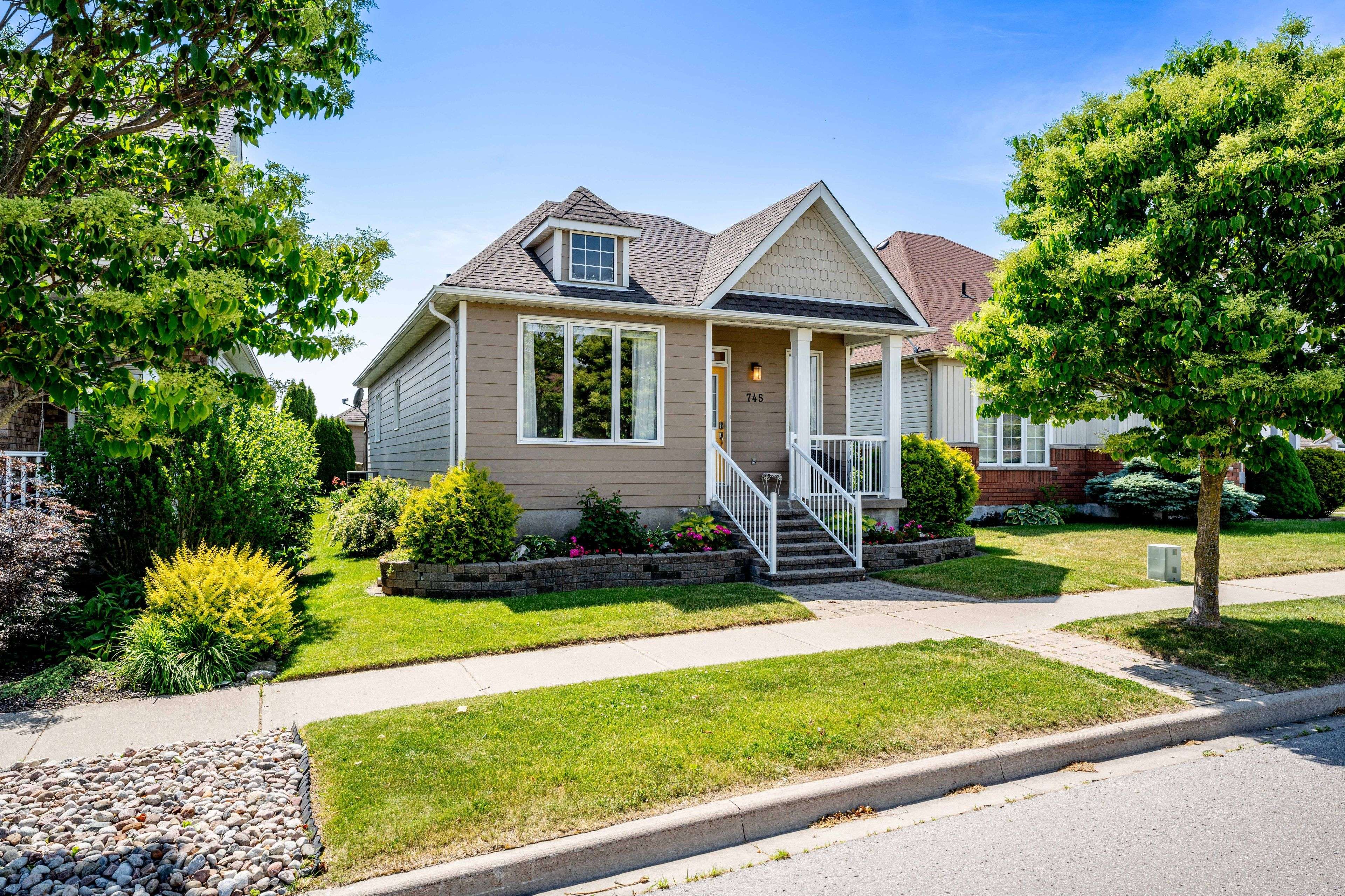 745 Prince Of Wales DR, Cobourg, ON K9A 5X9