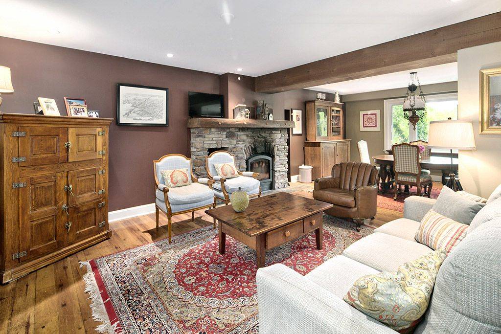 Blue Mountains, ON N0H 1J0,114 Clark ST