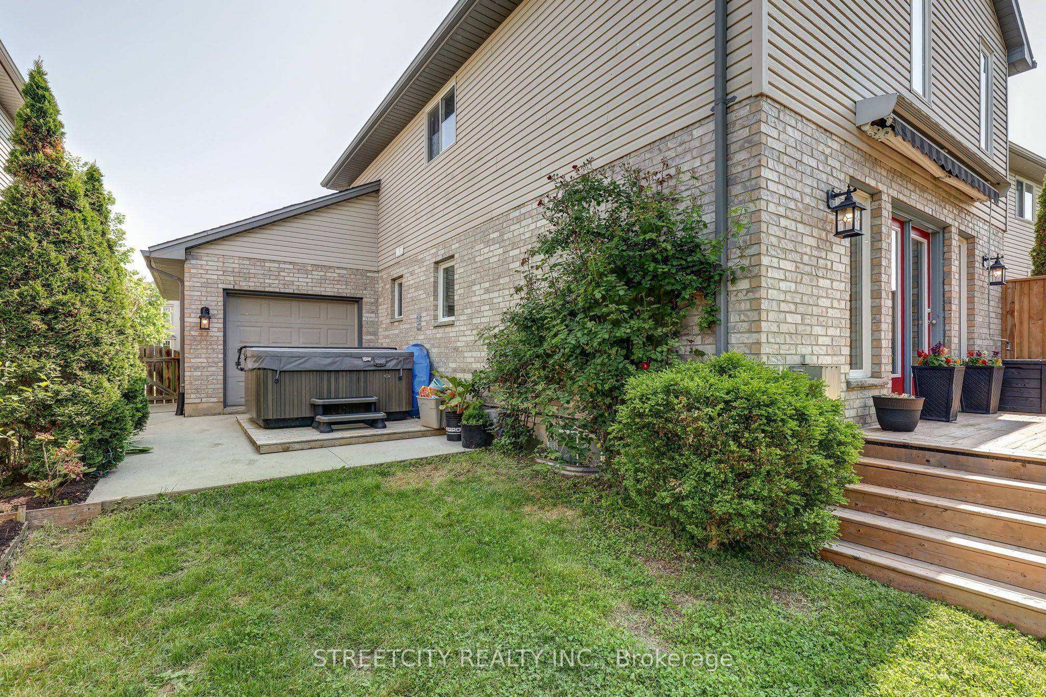 St. Thomas, ON N5P 4P3,61 Meadowvale DR