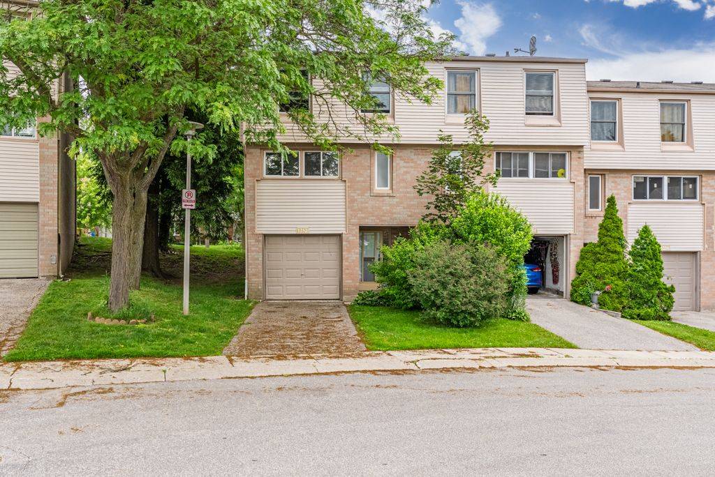 London North, ON N6G 3A5,1252 Limberlost RD