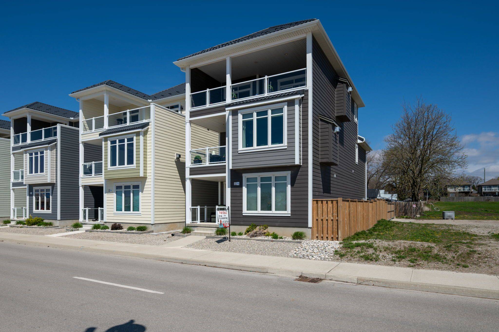 Central Elgin, ON N5L 0A3,355 Edith Cavell BLVD #15