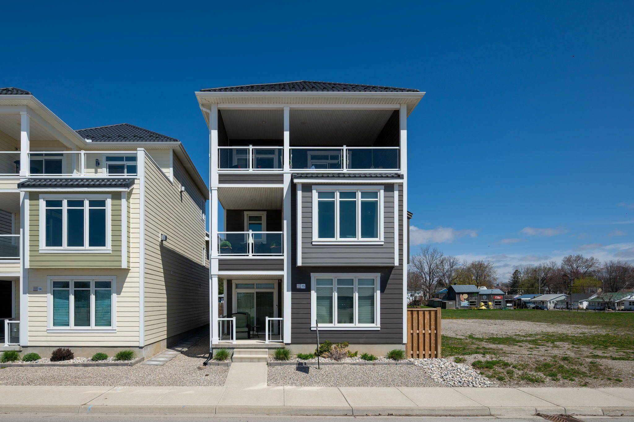 Central Elgin, ON N5L 0A3,355 Edith Cavell BLVD #15