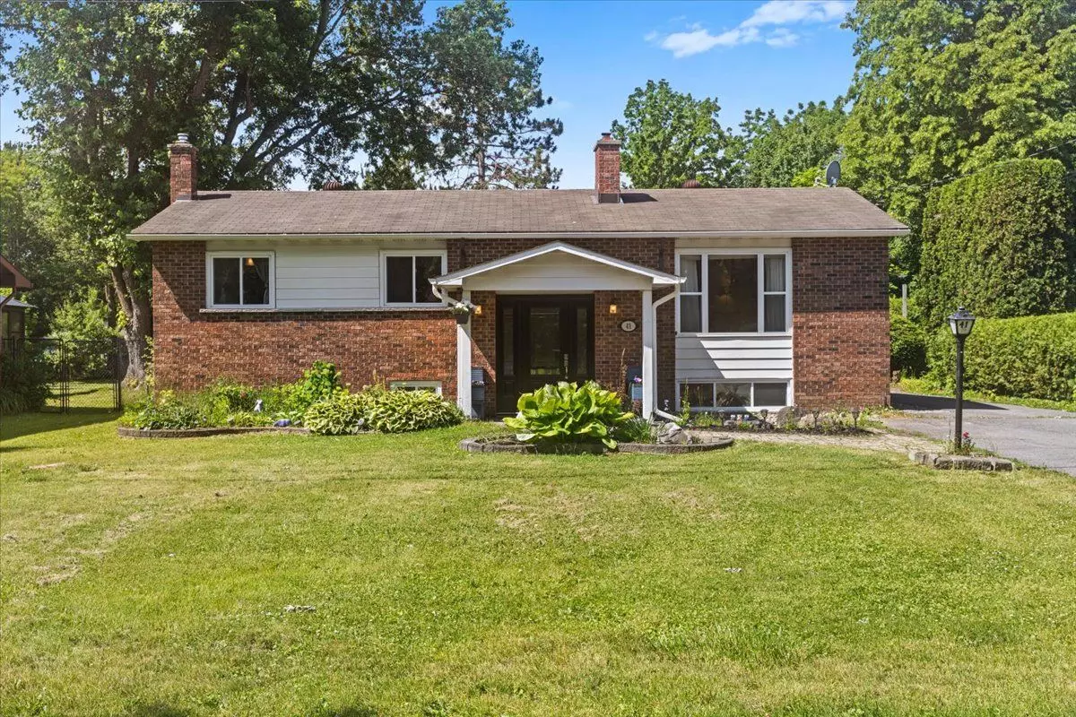 Stittsville - Munster - Richmond, ON K0A 2Z0,41 King Street DR