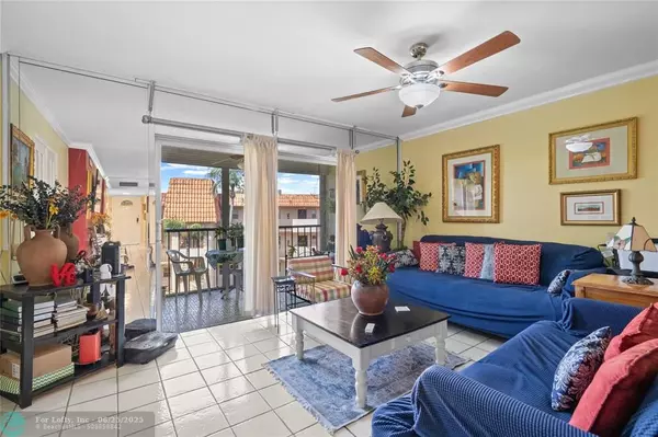 Lauderhill, FL 33319,6201 N Falls Circle Dr #403