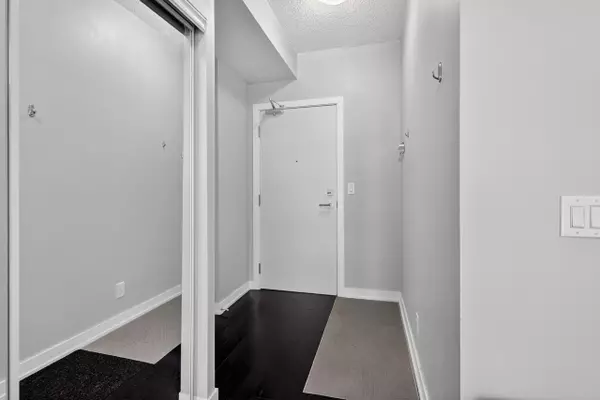 Mississauga, ON L5B 0J7,4011 Brickstone Mews #1808