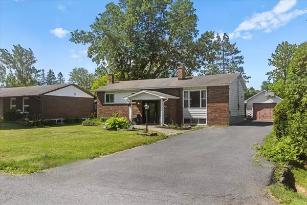 Stittsville - Munster - Richmond, ON K0A 2Z0,41 King Street DR