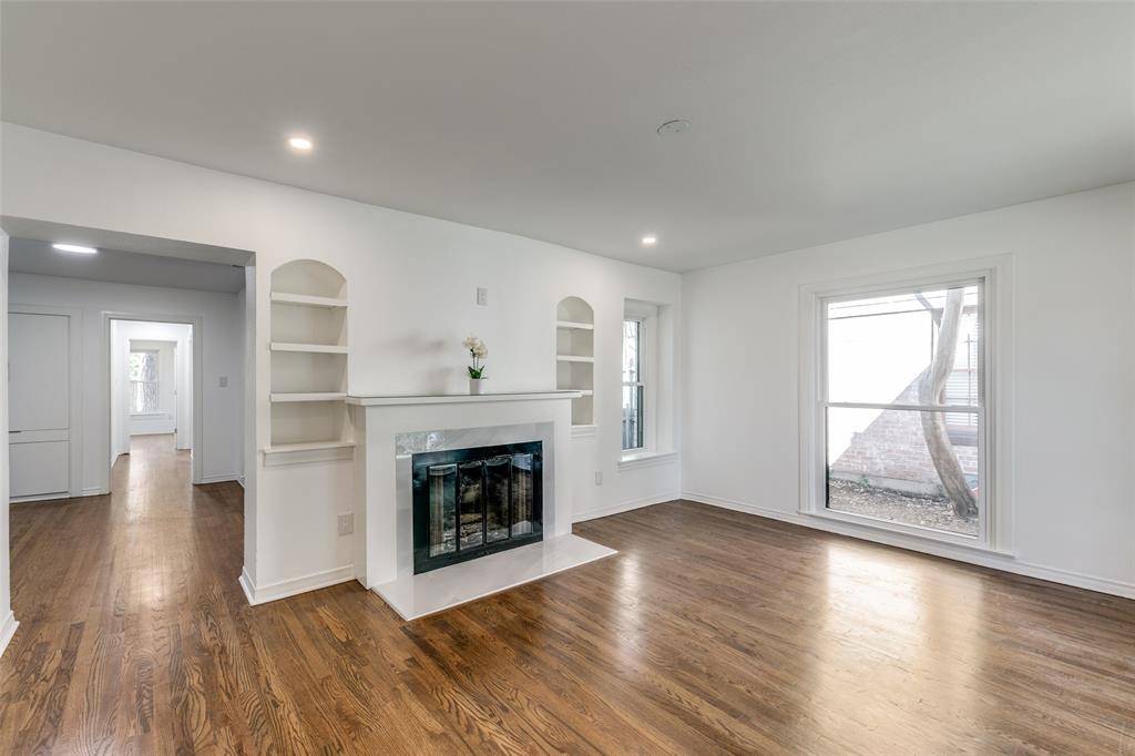 Dallas, TX 75235,5119 Maple Springs Boulevard