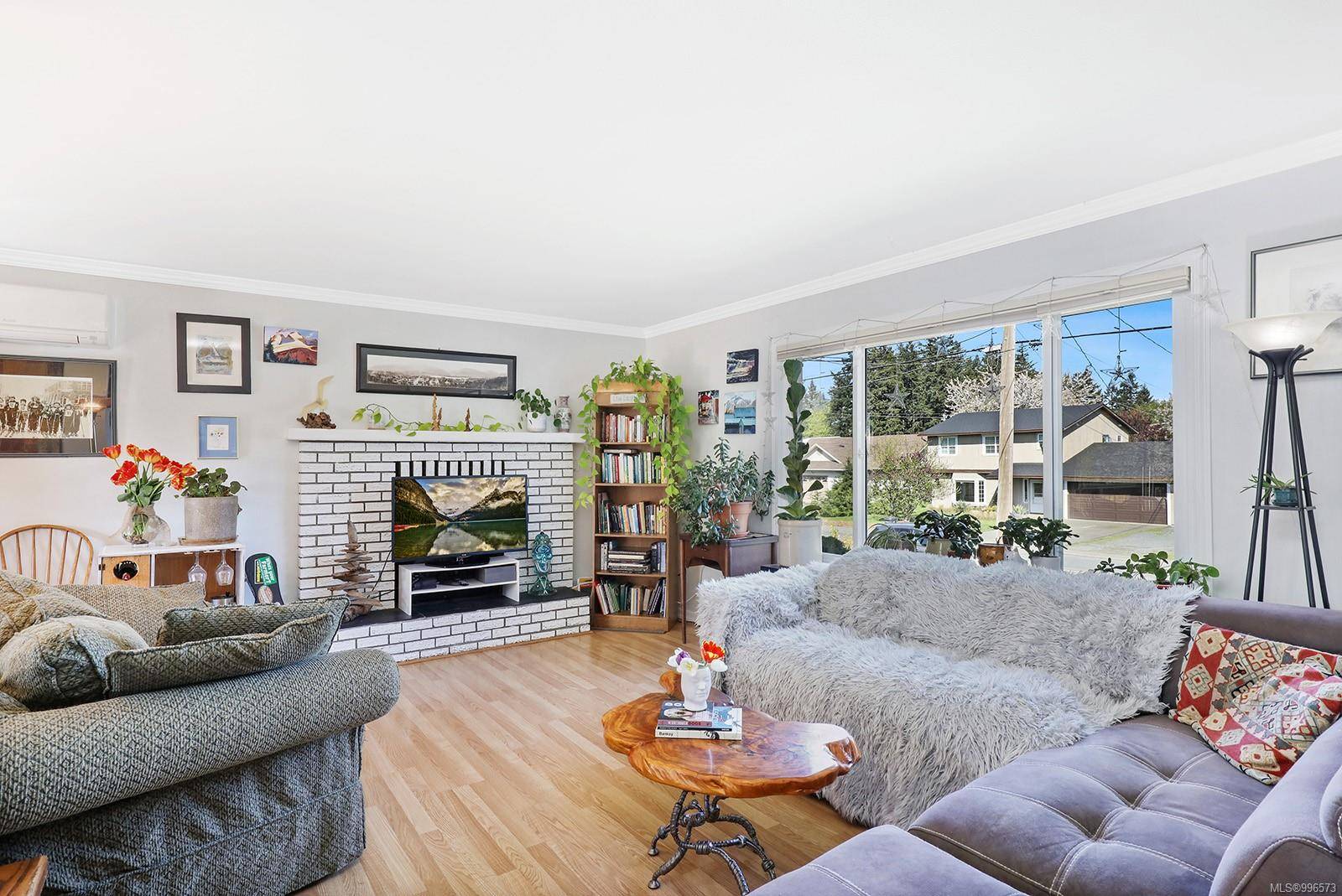 Comox, BC V9M 3H6,667 Torrence Rd