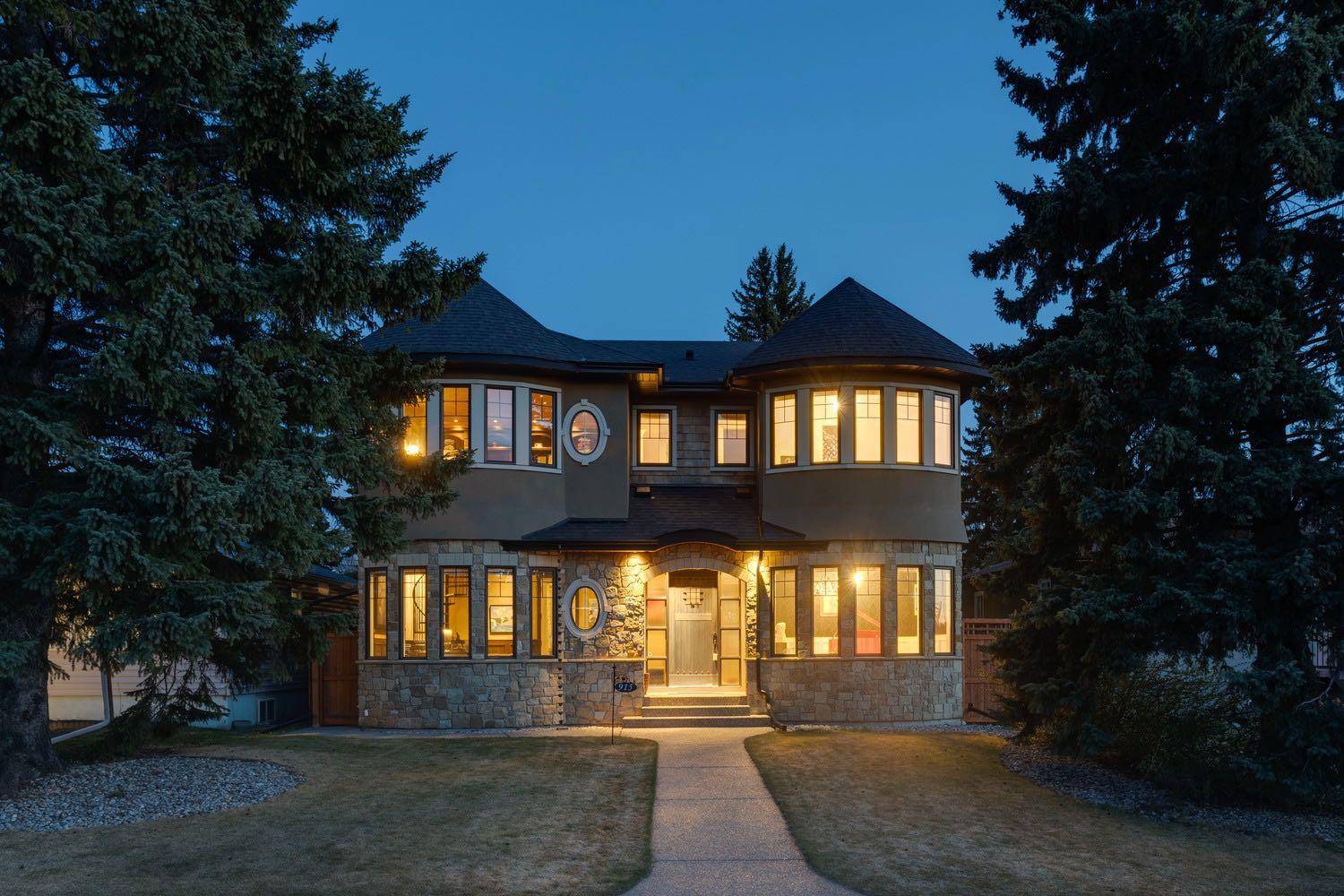 Calgary, AB T2M 1Y2,915 24 AVE Northwest
