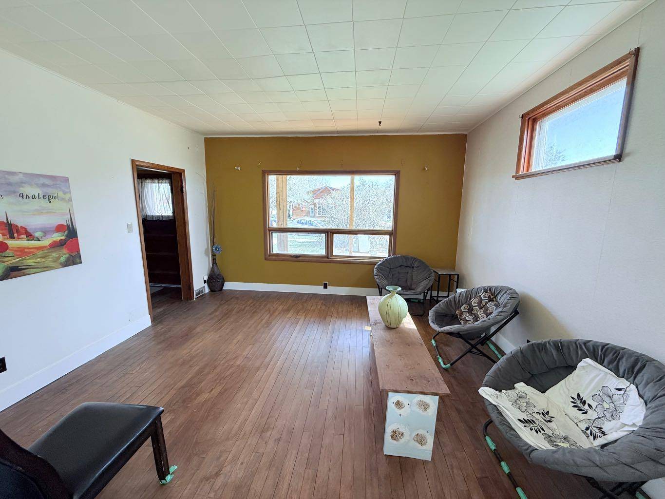 Consort, AB T0C1B0,5146 49 ST