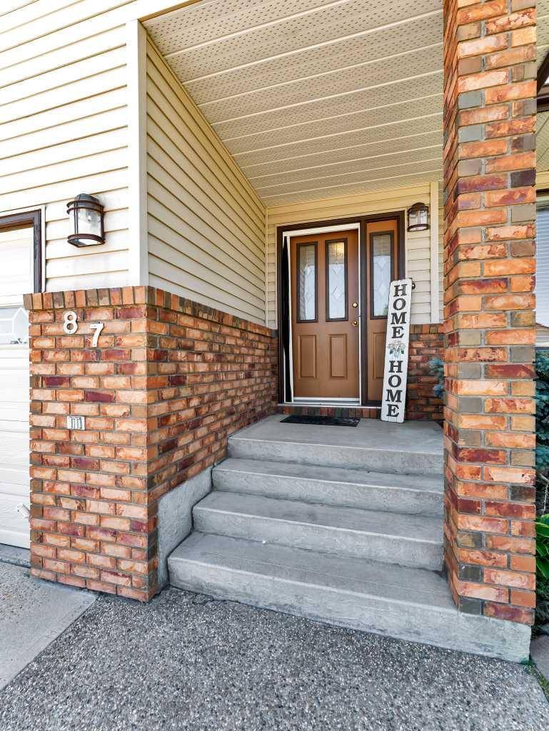 Medicine Hat, AB T1B 3Y6,87 Shaw CRES SE