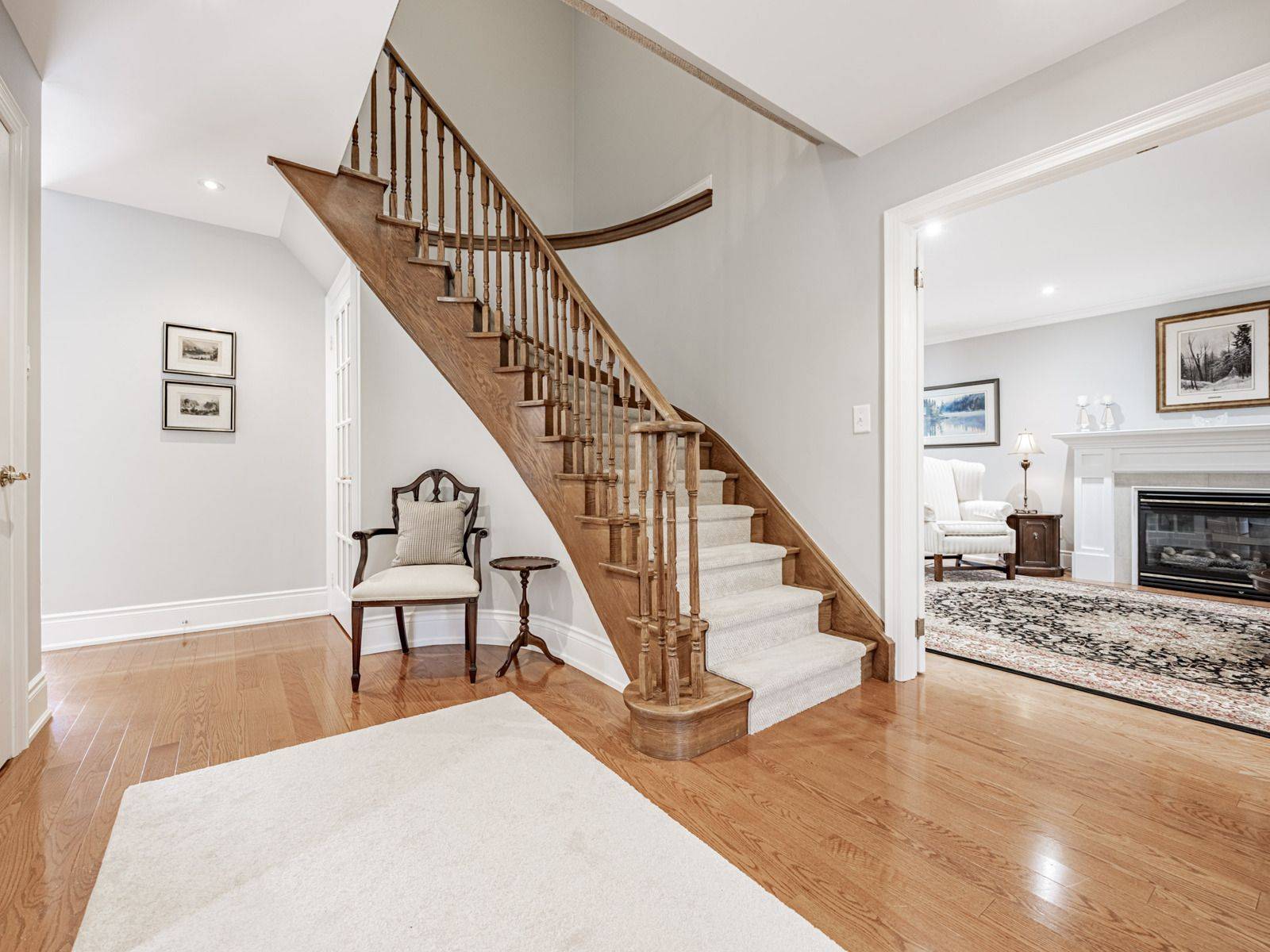 Mississauga, ON L5H 3Z3,2093 Shawanaga TRL
