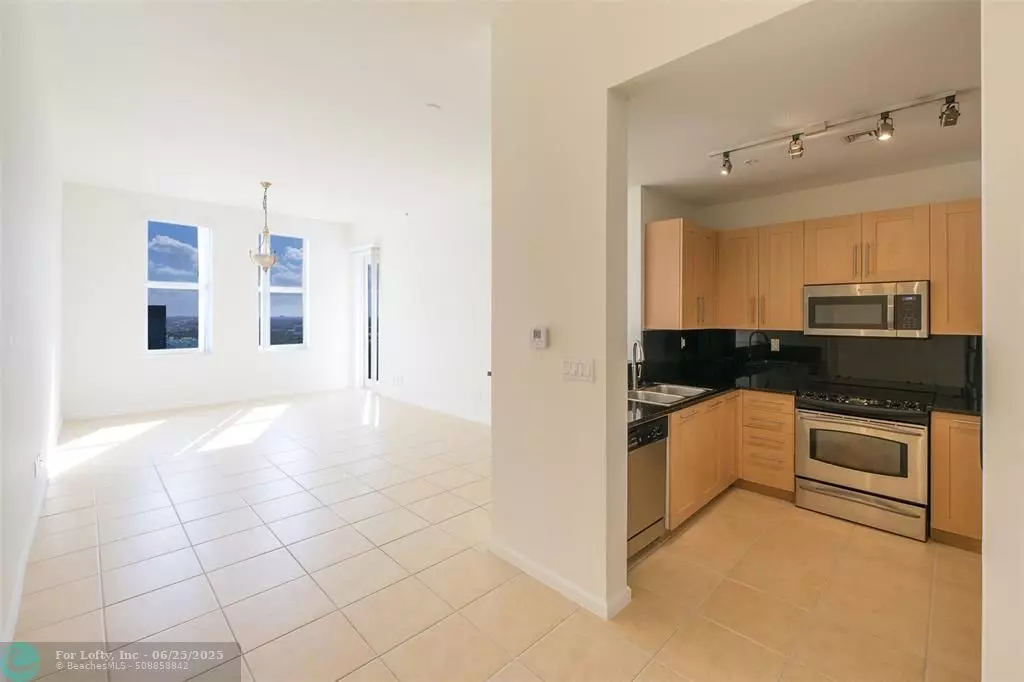 Fort Lauderdale, FL 33301,511 SE 5th Ave #1913