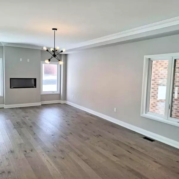 Whitby, ON L1M 0L7,44 St Augustine DR