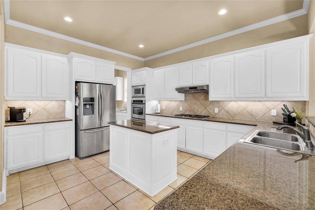 Prosper, TX 75078,1050 Crystal Falls Drive