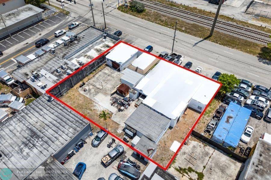 Hallandale Beach, FL 33009,[StreetName,UnitNumber,StreetNumber,StreetDirPrefix]
