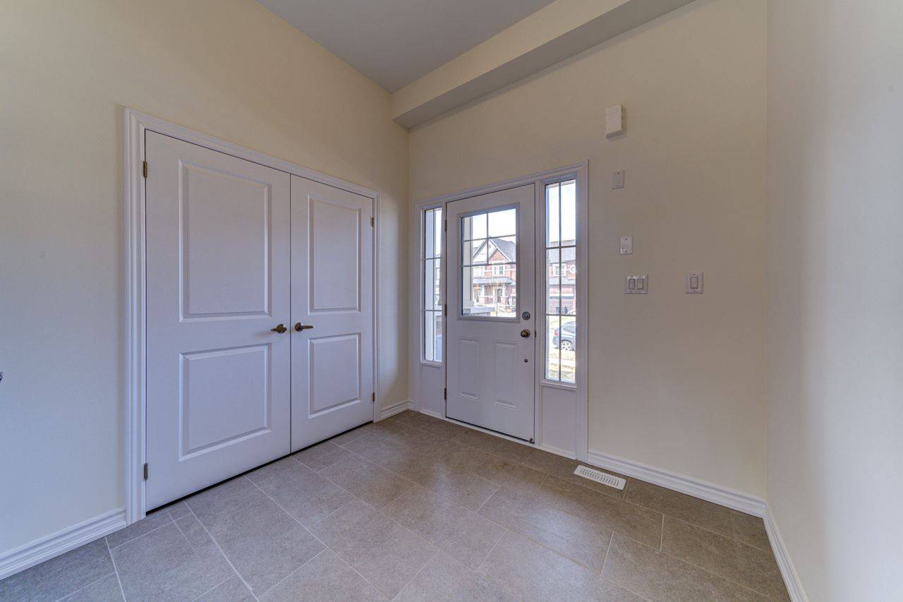 Wasaga Beach, ON L9Z 0N6,8 Federica CRES