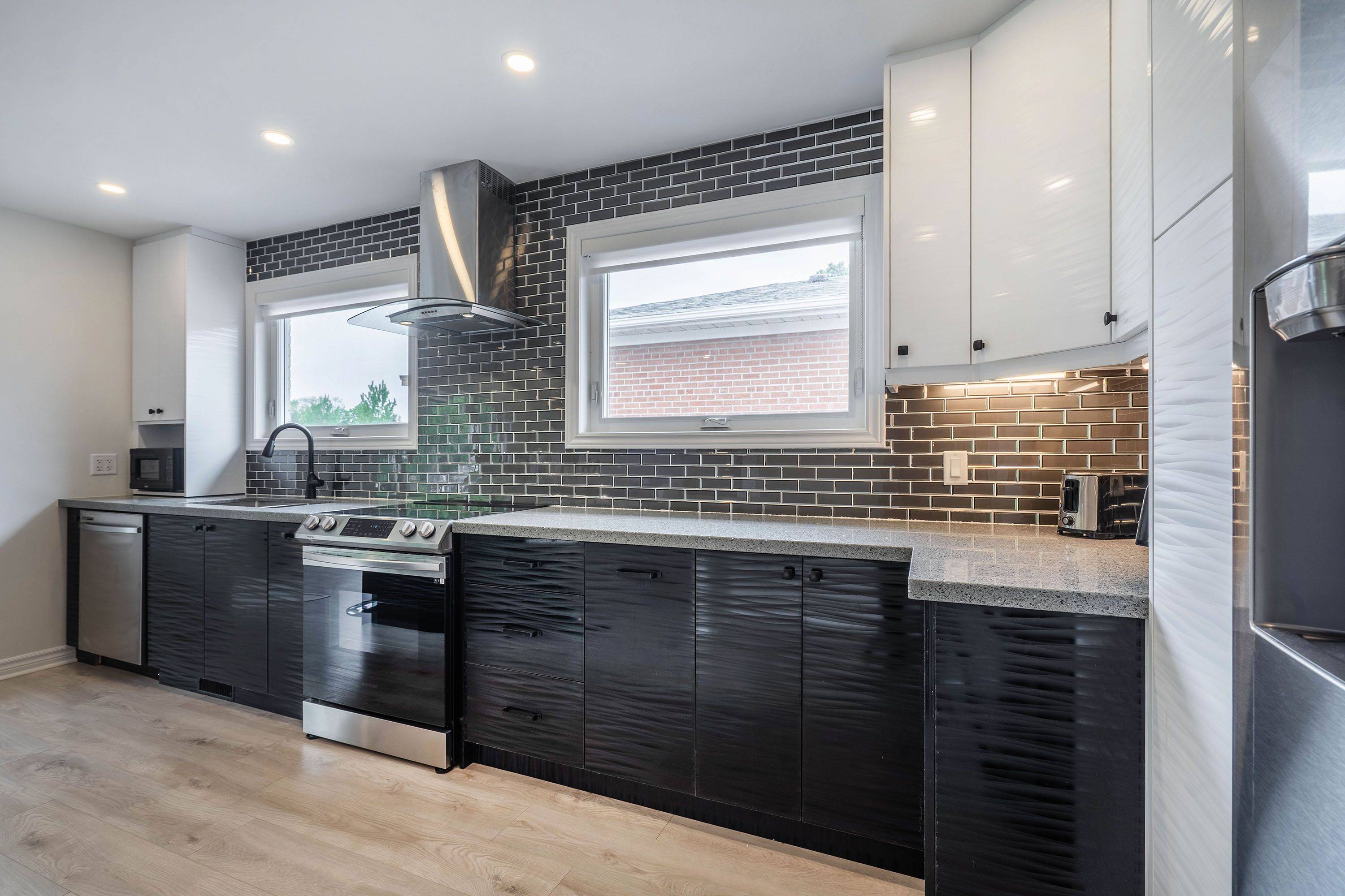 Mississauga, ON L4X 1P9,1496 Tyneburn CRES