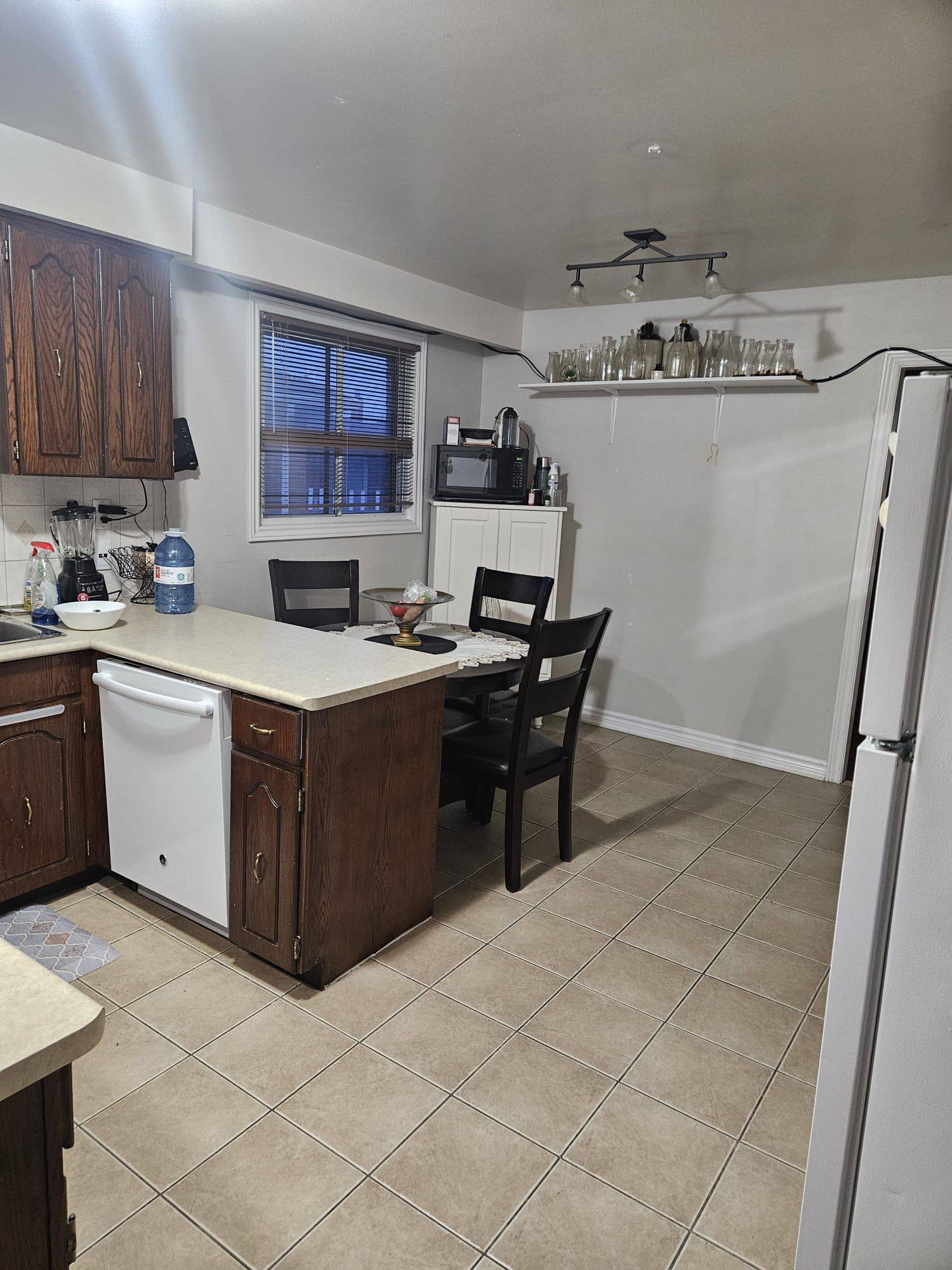 Brampton, ON L6V 2Z8,104 Abell DR