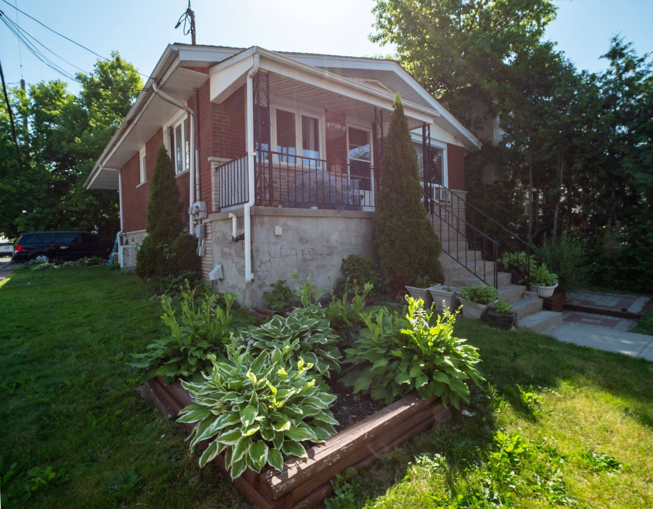 Vanier And Kingsview Park, ON K1L 6G4,310 Patton ST