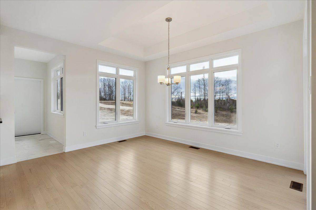 Mcnab/braeside, ON K7S 0H8,91 HOGAN DR