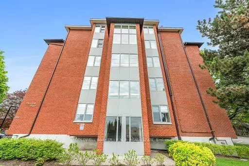 Oshawa, ON L1J 6T6,600 Thornton RD N #PH2