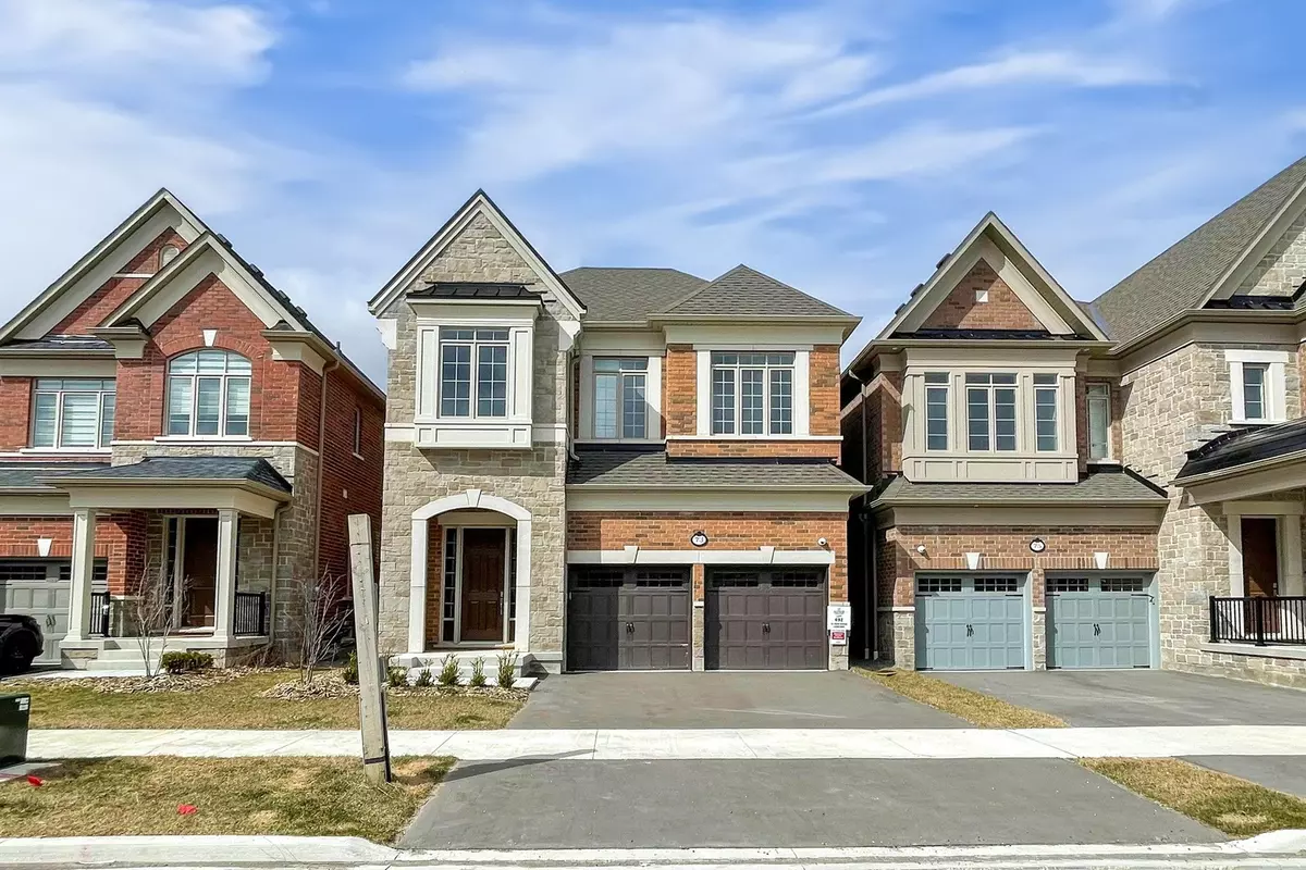 Whitby, ON L1P 0P2,73 Deer Ridge CRES