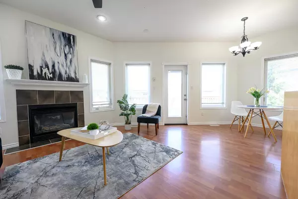 Grande Prairie, AB T8W 2Y6,11402 82 AVE