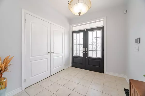 Caledon, ON L7C 3W4,210 Learmont AVE