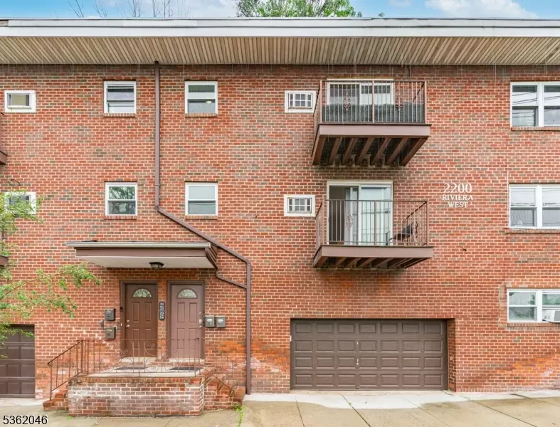 2200 Paterson Plank Rd #23, North Bergen Twp., NJ 07047