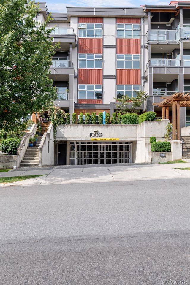 Saanich, BC V8X 2S1,1000 Inverness Rd #210