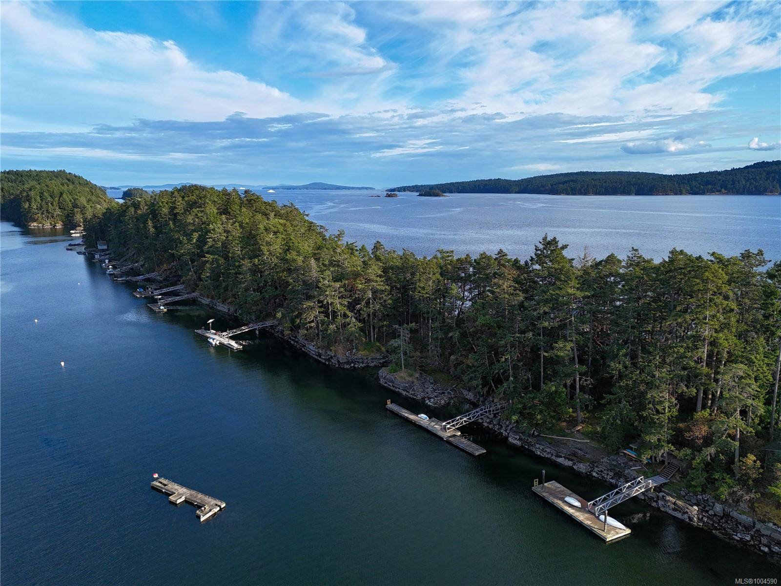 Prevost Island, BC V8K 1X4,14 Secret Island