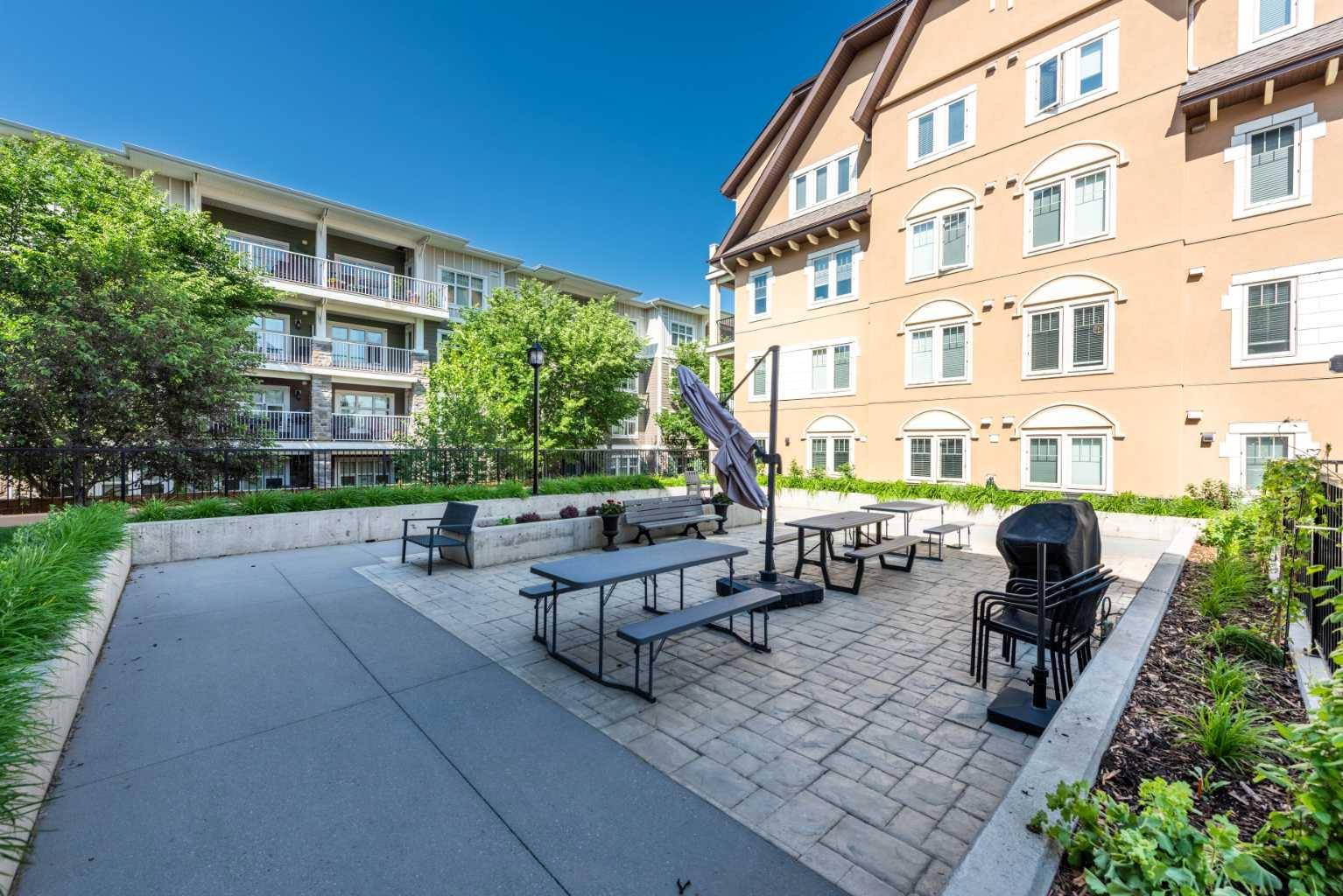 Calgary, AB T3M 2W8,20 Mahogany Mews Southeast #108