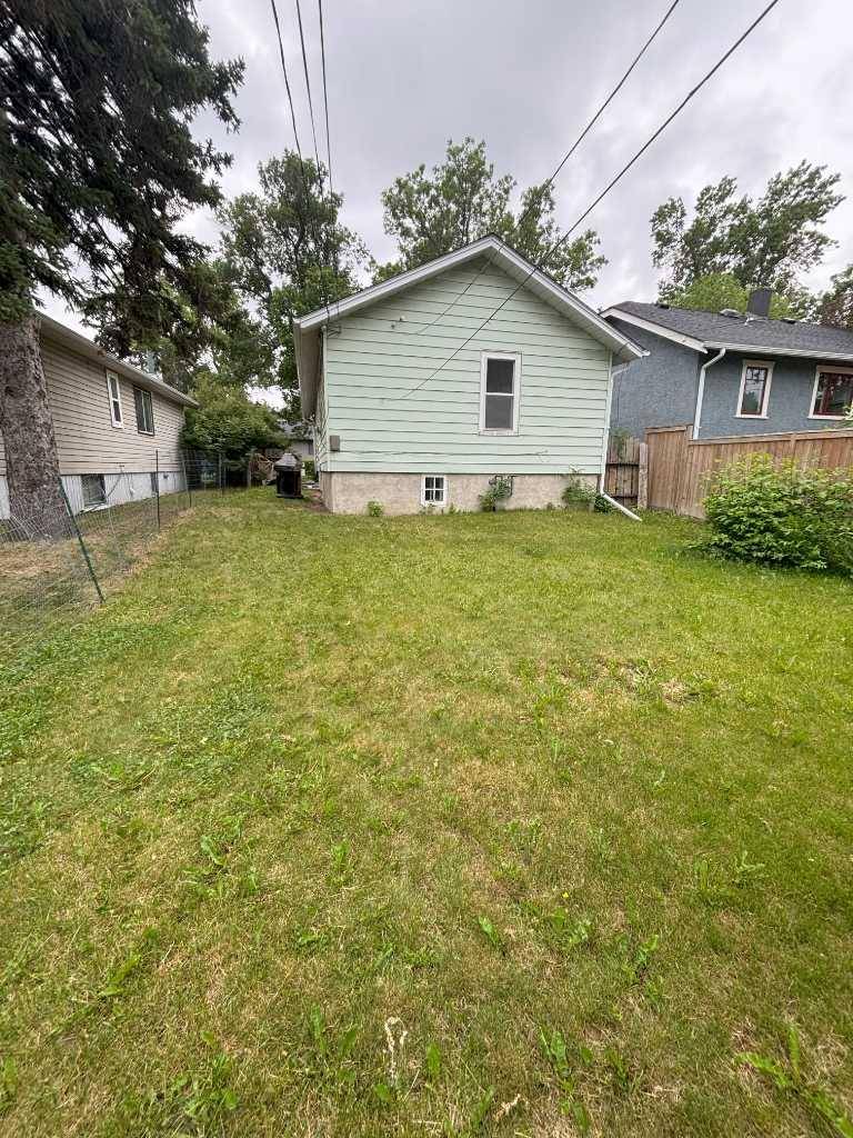 Calgary, AB T2E 0P7,234 8 AVE Northeast