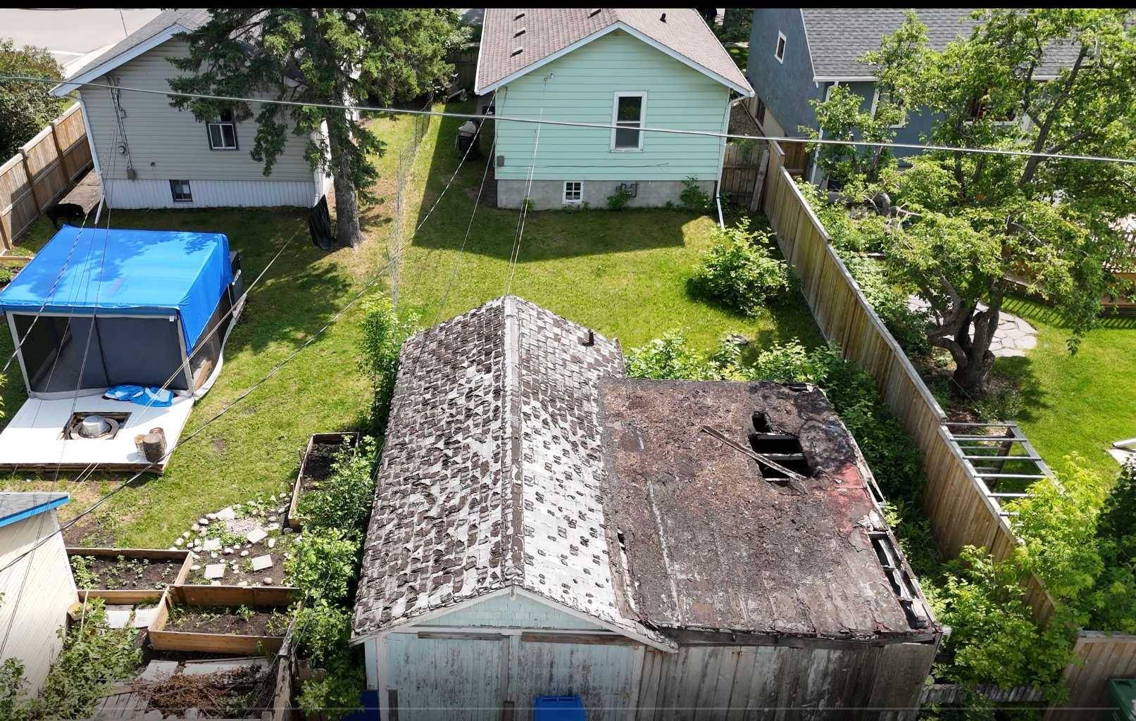 Calgary, AB T2E 0P7,234 8 AVE NE
