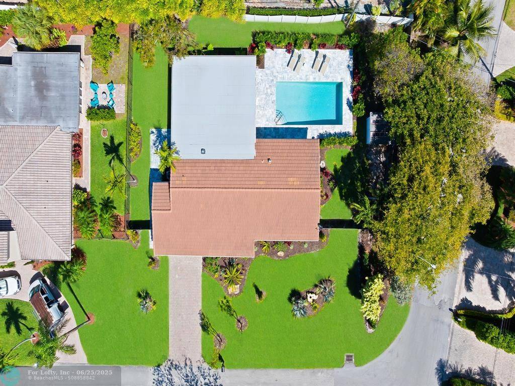 Lauderdale By The Sea, FL 33062,3271 Cypress Creek Dr