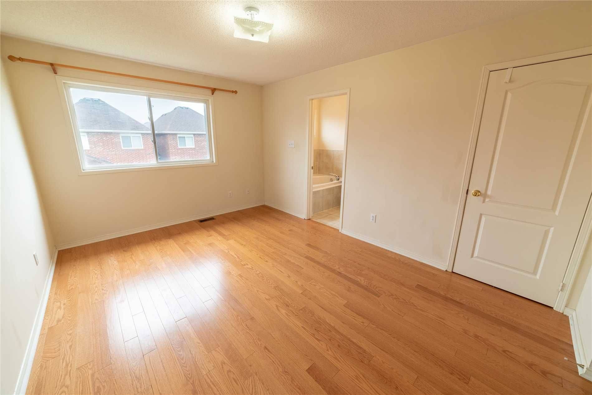 Mississauga, ON L5M 7P9,4919 Southampton DR