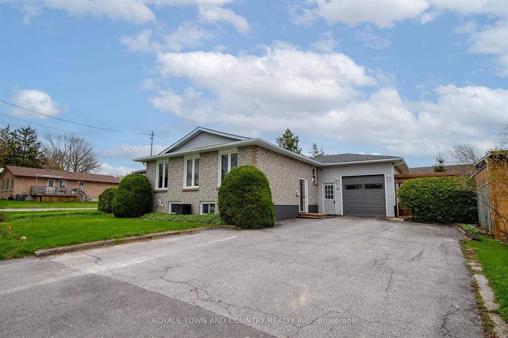 Kawartha Lakes, ON K9V 1A3,27 Hillside DR